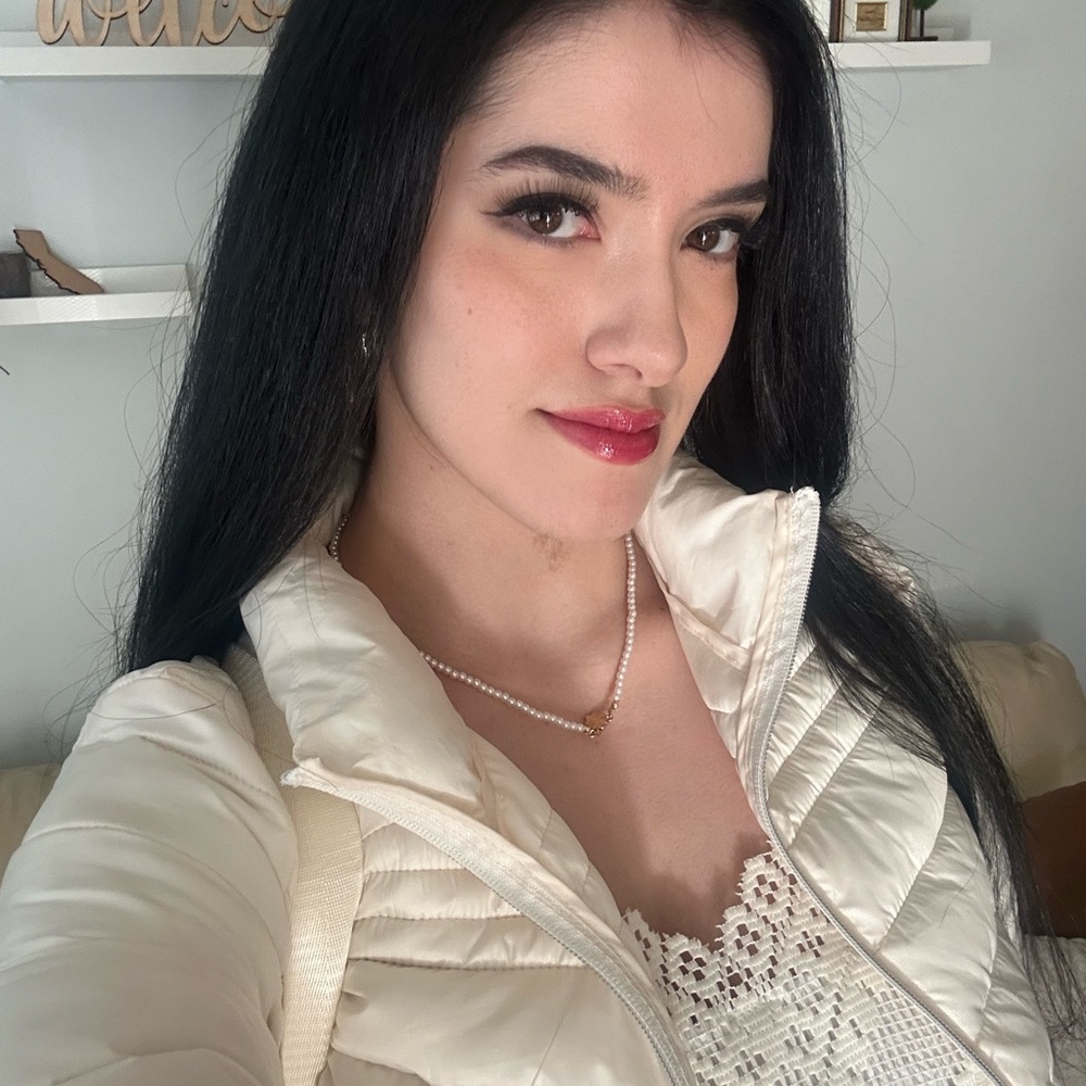 Meet your Posher, Ari